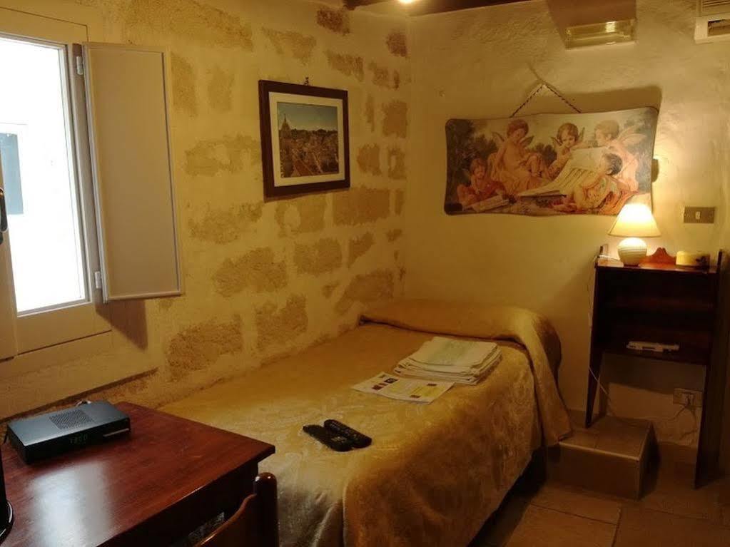 Borgo San Martino Hotel Bra Exterior photo